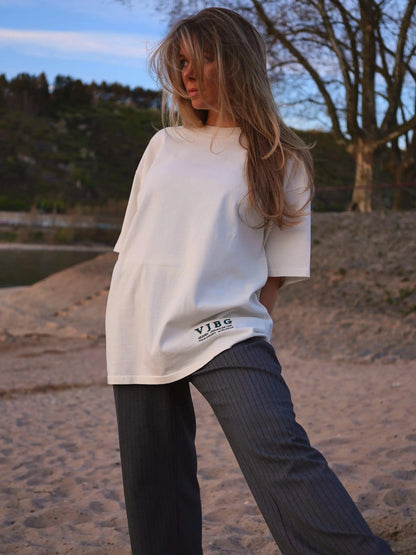 BESONDERS GELIEBT OVERSIZED T-SHIRT VINTAGE BLACK (UNISEX)