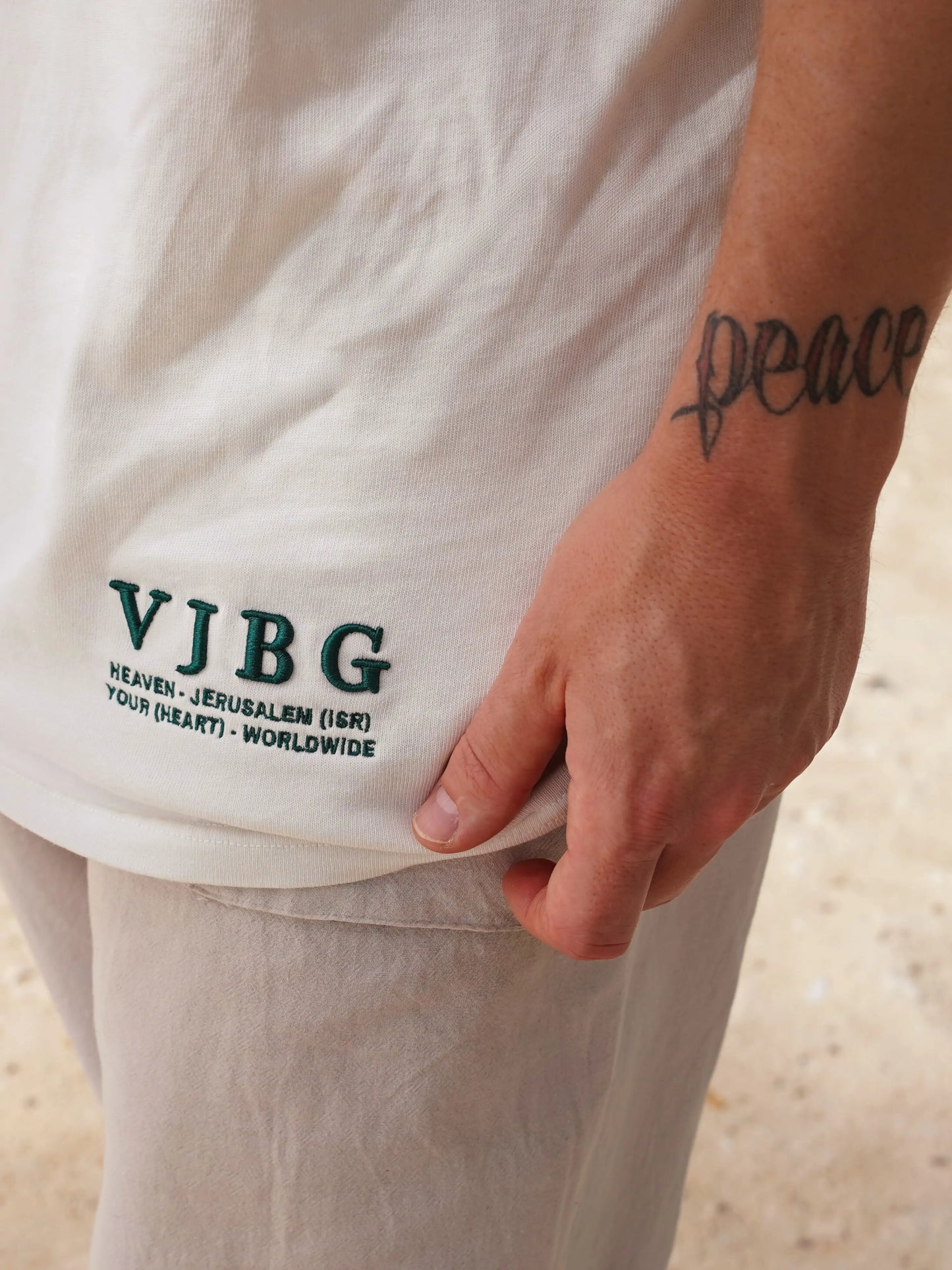 BESONDERS GELIEBT OVERSIZED T-SHIRT VINTAGE BLACK (UNISEX)