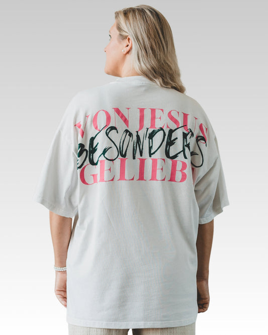 BESONDERS GELIEBT OVERSIZED T-SHIRT BEIGE (UNISEX)