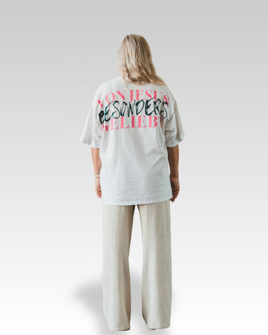 BESONDERS GELIEBT OVERSIZED T-SHIRT BEIGE (UNISEX)