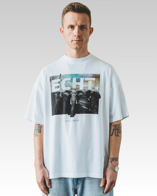 „ECHT“ BOXED FIT T-SHIRT WEISS (UNISEX)