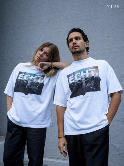„ECHT“ BOXED FIT T-SHIRT WEISS (UNISEX)