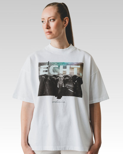 „ECHT“ BOXED FIT T-SHIRT WEISS (UNISEX)